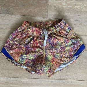 Lululemon Seawheeze Hotty Hot 4” size 4 NWT